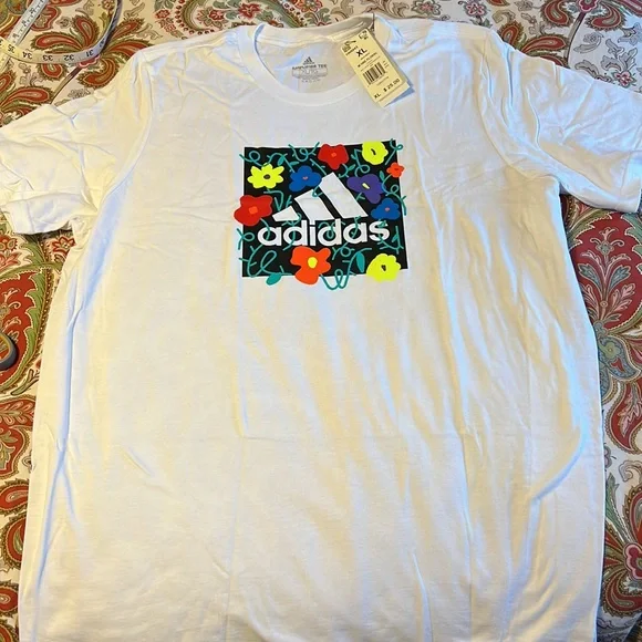 🆕 ADIDAS Uni Sex T-Shirt - Picture 2 of 7